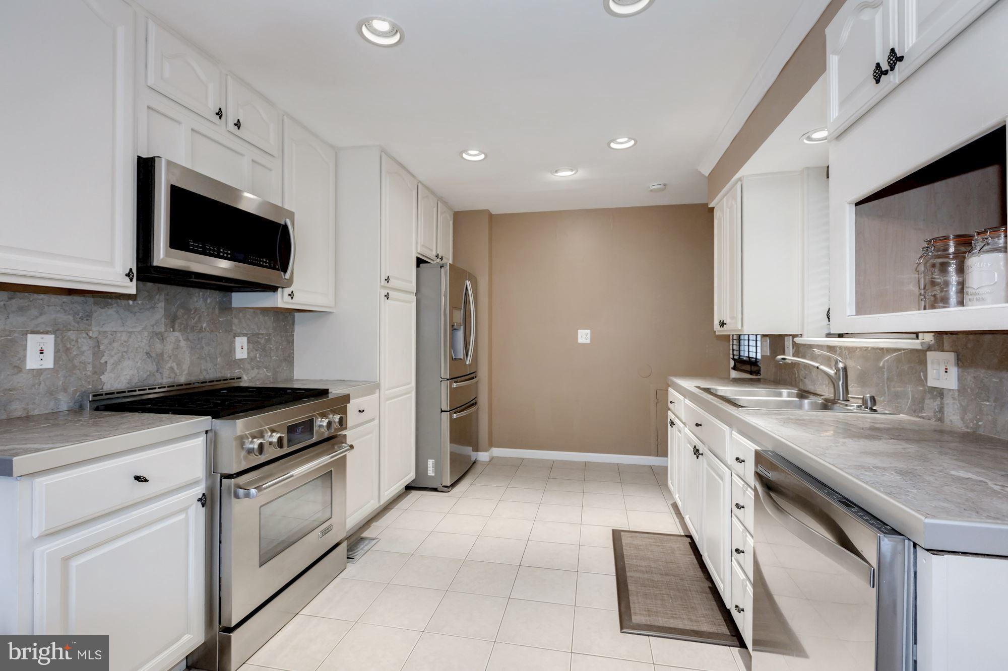 7420 Gary Street Springfield, VA 22150 - Photo 20 of 30 Kitchen