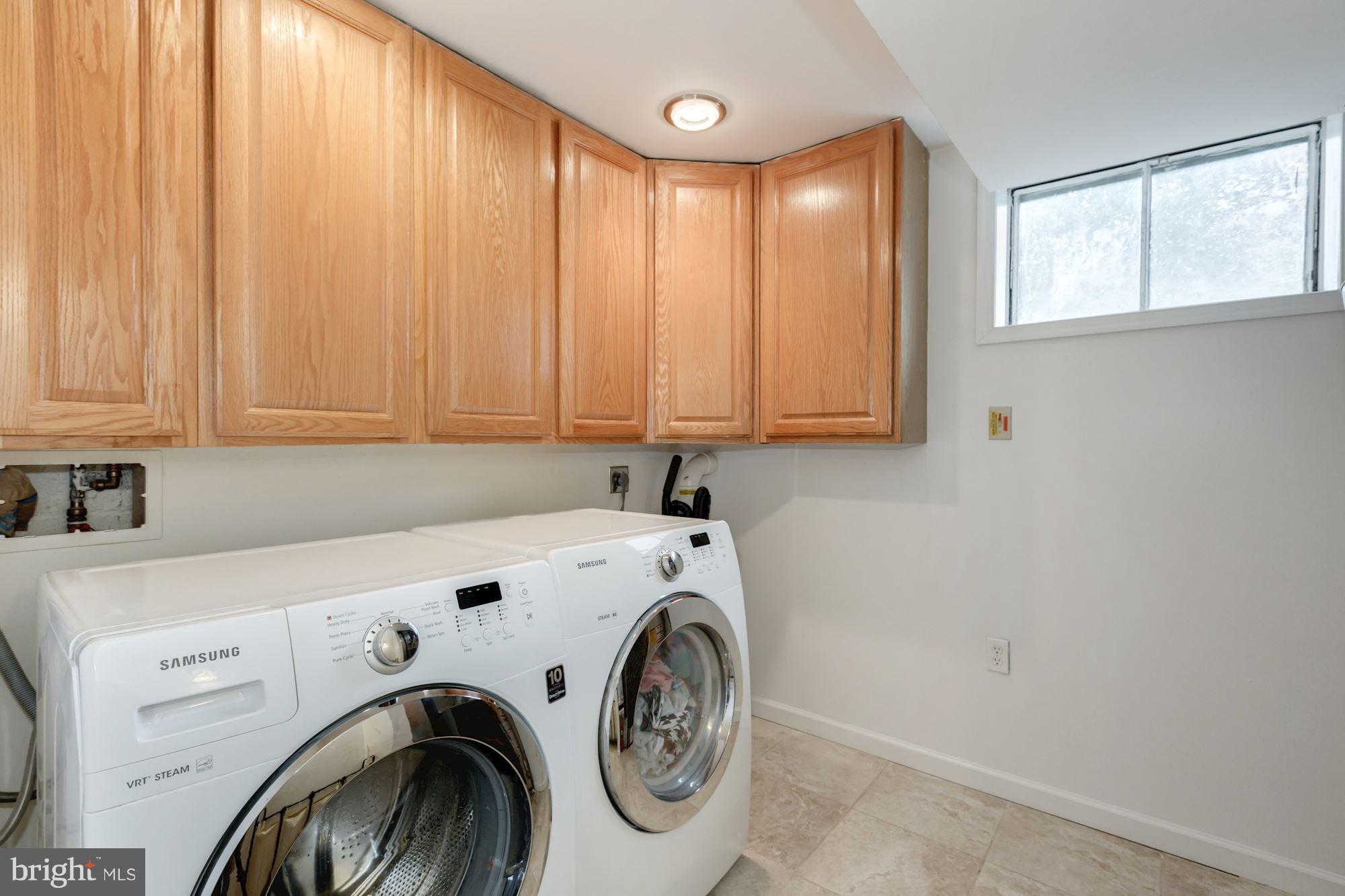 7420 Gary Street Springfield, VA 22150 - Photo 8 of 30 Interior (General)