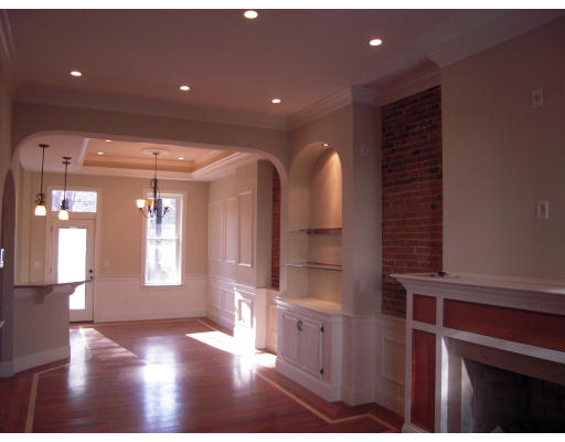 297 K Street, Unit 1 Boston, MA 02127 - Photo 6 of 25 a view of gallery with windows