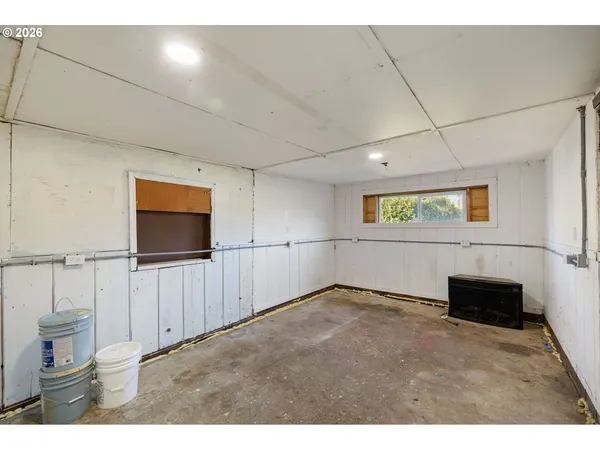 $495,000 | 450 Hunsaker Lane, Eugene, OR 97404