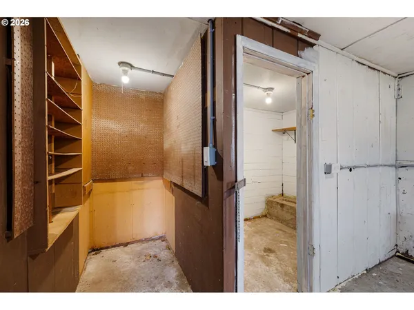 $495,000 | 450 Hunsaker Lane, Eugene, OR 97404