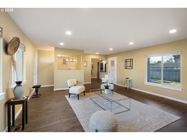 $495,000 | 450 Hunsaker Lane, Eugene, OR 97404