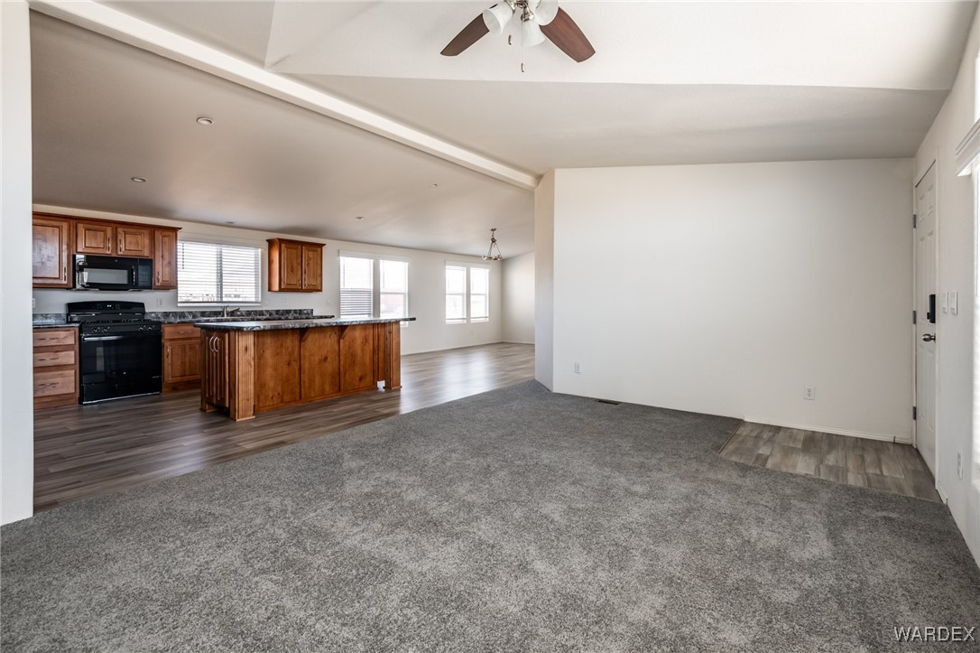 3454 Horn Road Golden Valley, AZ 86413 - Photo 30 of 39 Kitchen