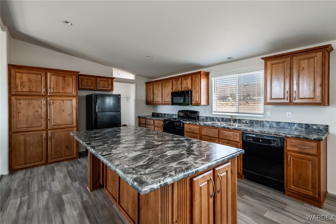 3454 Horn Road Golden Valley, AZ 86413 - Photo 31 of 39 Kitchen