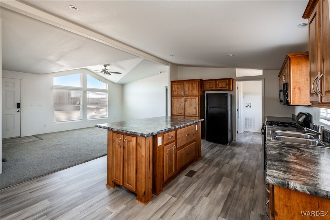 3454 Horn Road Golden Valley, AZ 86413 - Photo 5 of 39 Kitchen