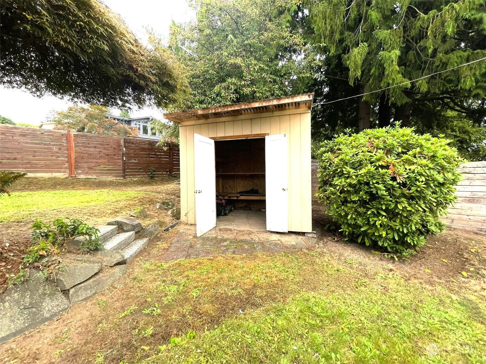 7513 South Sunnycrest Road Seattle, WA 98178 - Photo 16 of 16