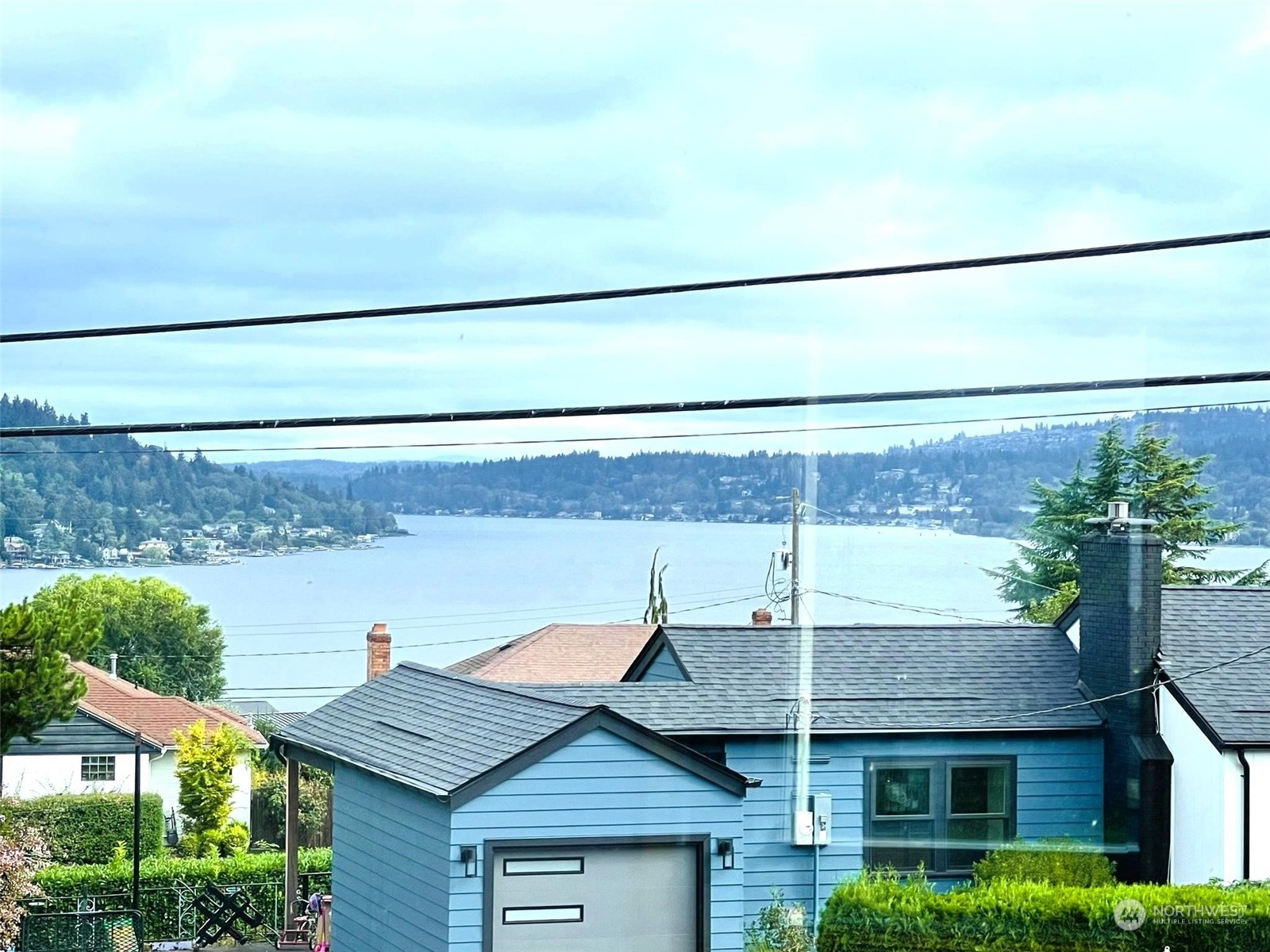 7513 South Sunnycrest Road Seattle, WA 98178 - Photo 3 of 16 a view of house with outdoor space