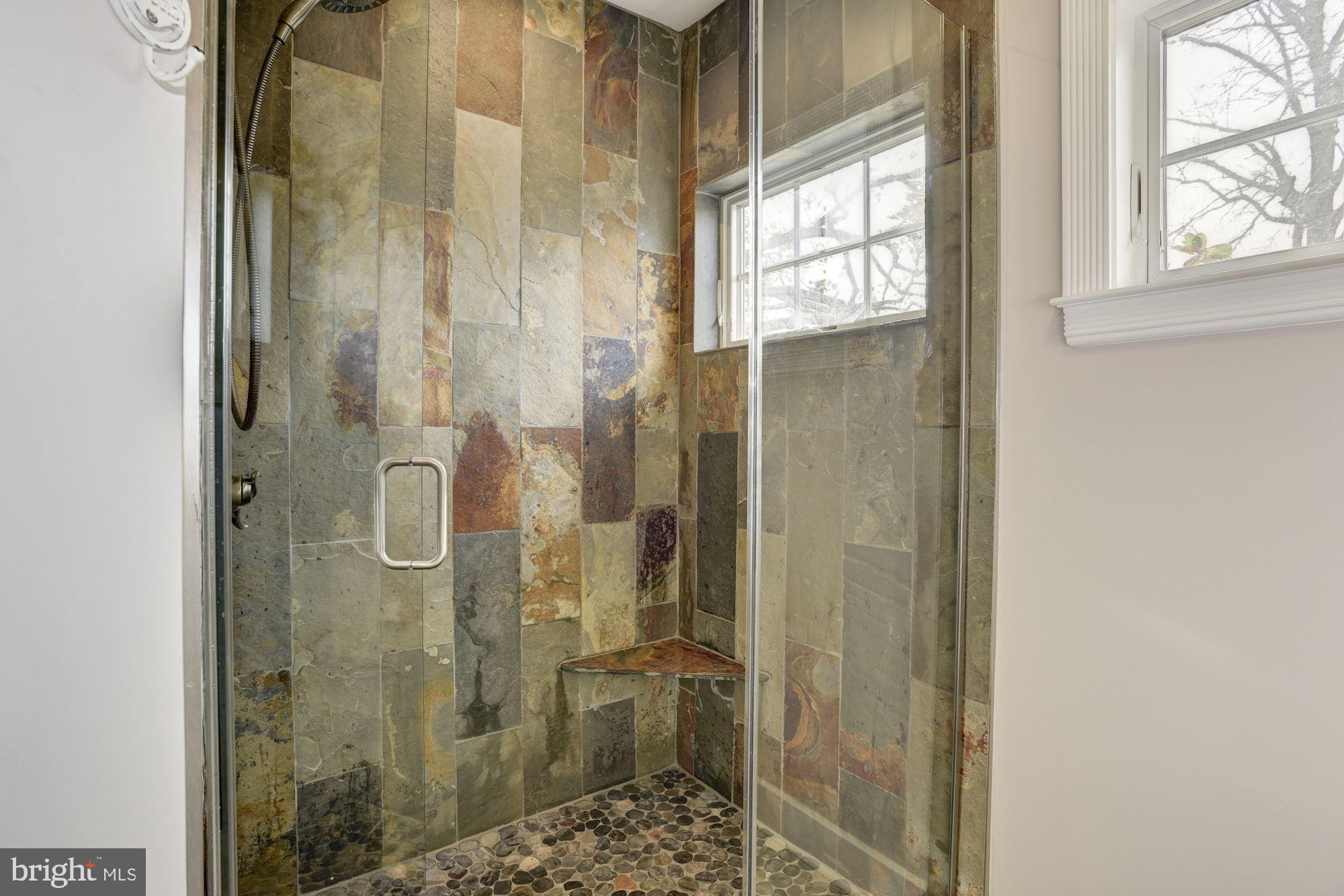 803 Kingston Road Baltimore, MD 21212 - Photo 23 of 51 Stone shower