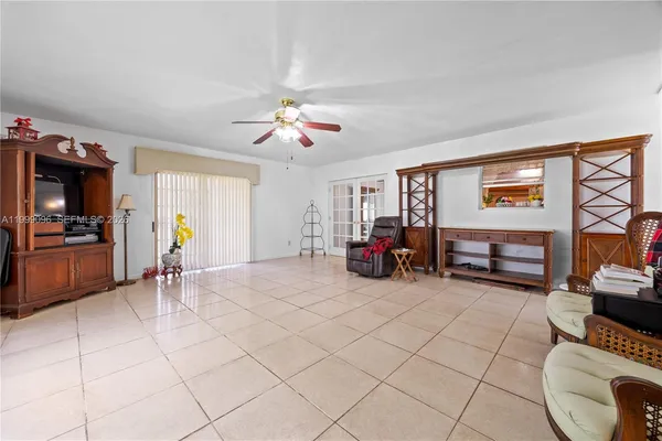 a view of a livingroom with furniture and a livingroom