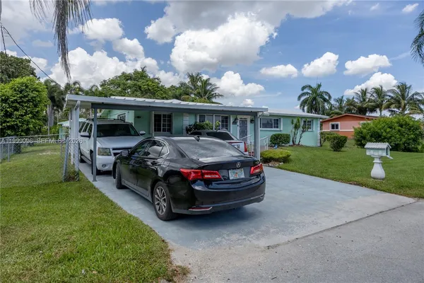 $715,000 | Westview, Miami, FL 33167