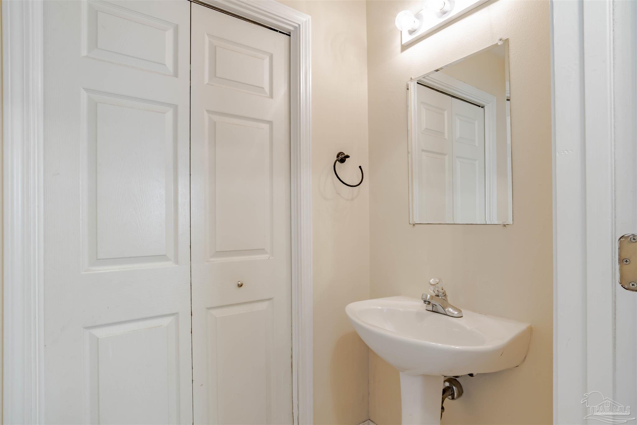 14080 Innerarity Point Road Pensacola, FL 32507 - Photo 14 of 25 Gallery Image 14