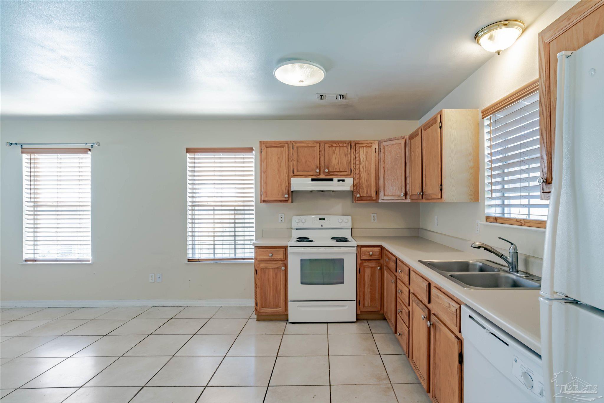 14080 Innerarity Point Road Pensacola, FL 32507 - Photo 8 of 25 Gallery Image 8