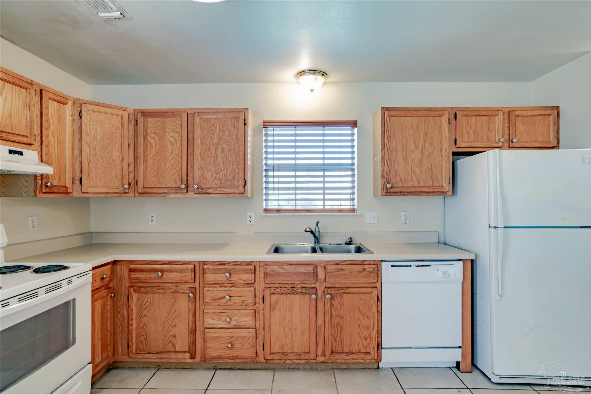 14080 Innerarity Point Road Pensacola, FL 32507 - Photo 10 of 25 Gallery Image 10