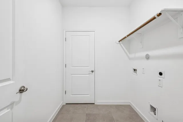 $450,000 | 29434 Meadowcreek Hl Drive, Waller, TX 77484