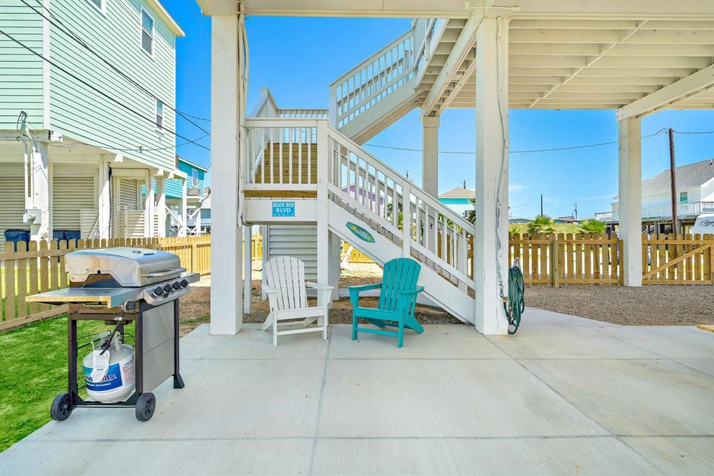 622 Crane Court Surfside Beach, TX 77541 - Photo 12 of 30 a view of front door with outdoor seating
