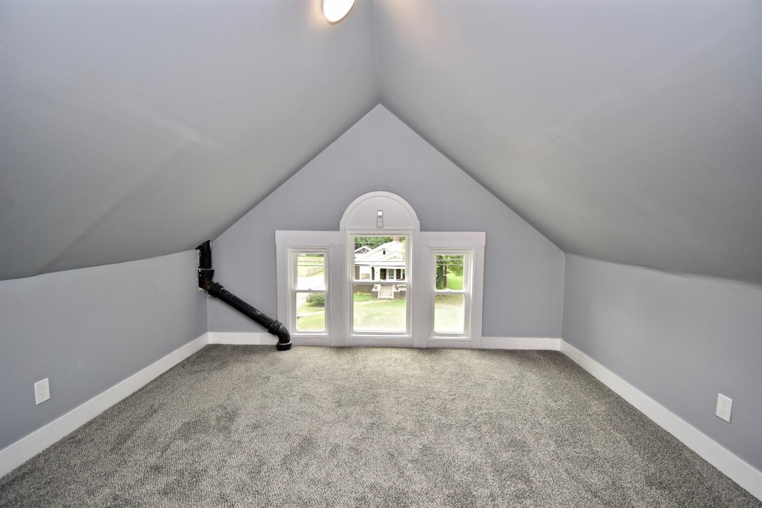 1047 Asbury Road Cincinnati, OH 45255 - Photo 31 of 37 Gallery Image 31