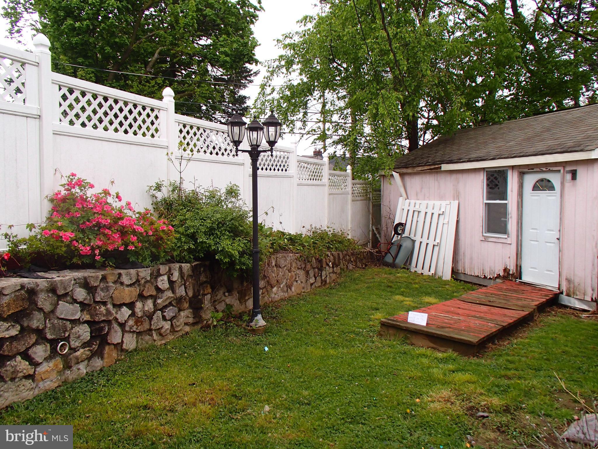 8605 Old Line Road Philadelphia, PA 19128 - Photo 8 of 12