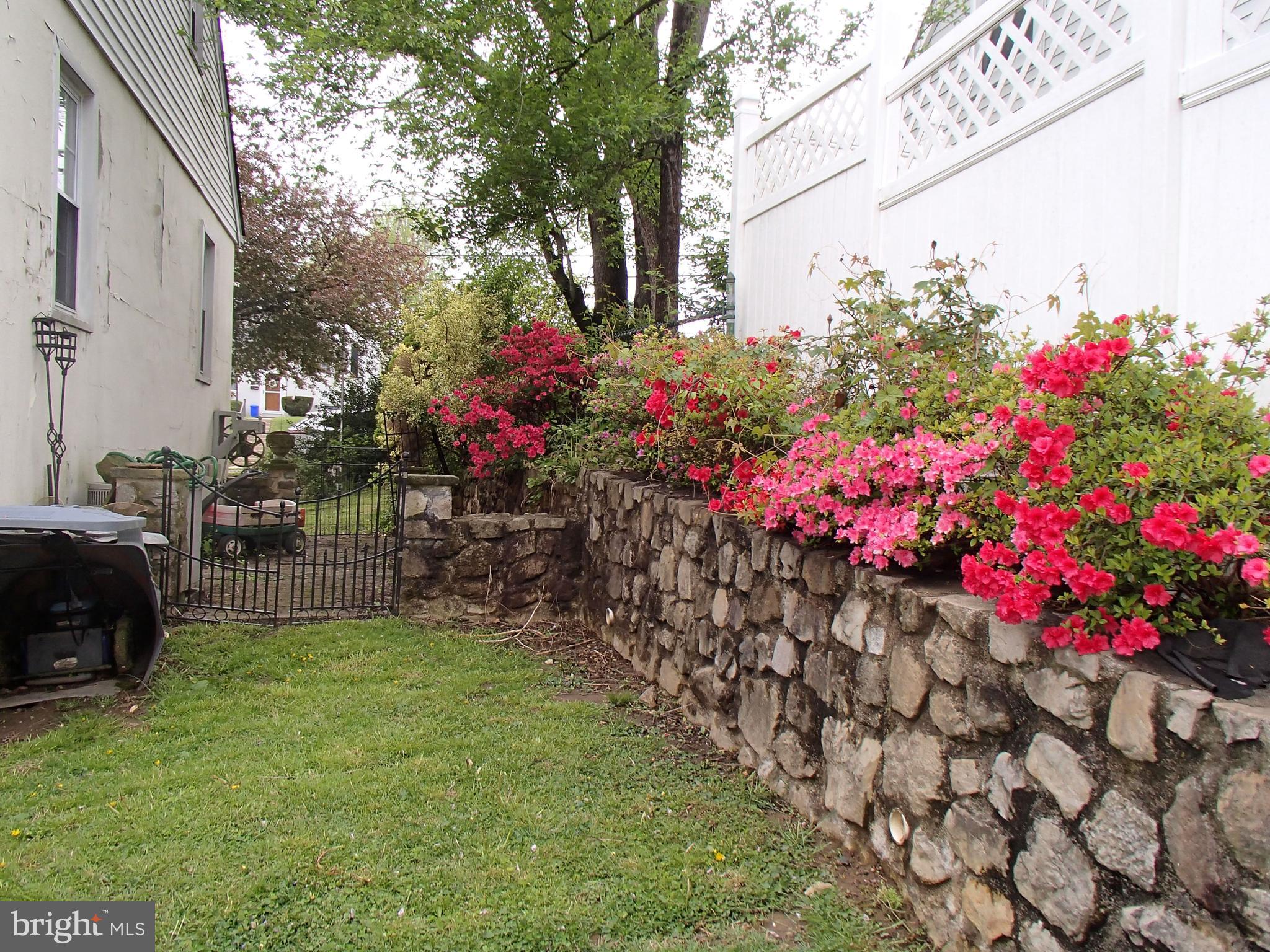 8605 Old Line Road Philadelphia, PA 19128 - Photo 10 of 12