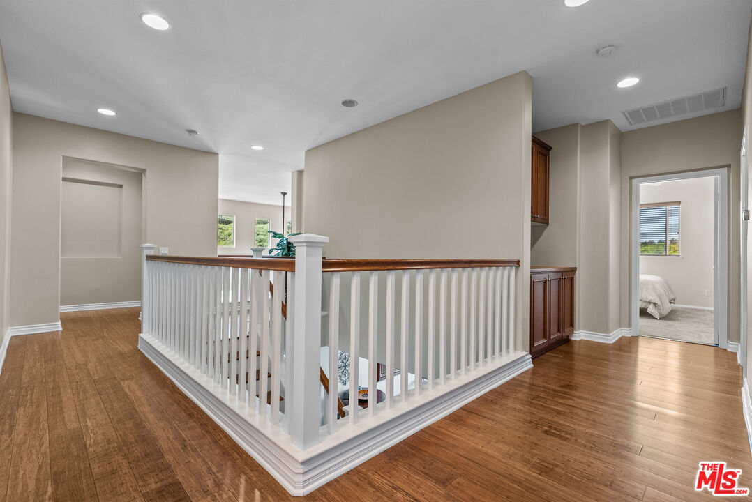 25618 Henley Way Stevenson Ranch, CA 91381 - Photo 27 of 47