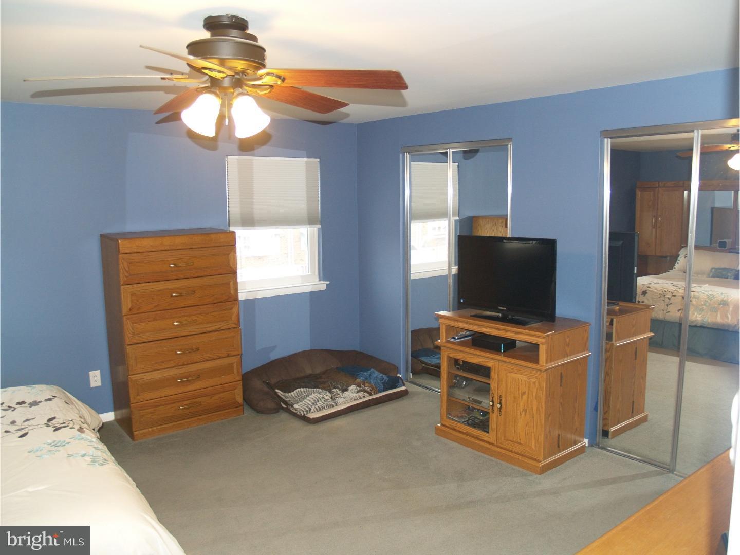 12715 Kenny Road Philadelphia, PA 19154 - Photo 5 of 5 Bedroom - Main