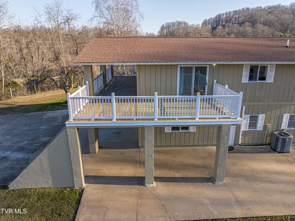 $999,000 | 27363 Fudge Road, Meadowview, VA 24361