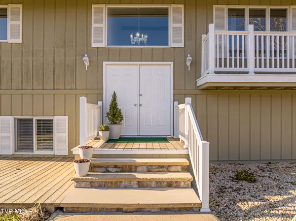 $999,000 | 27363 Fudge Road, Meadowview, VA 24361
