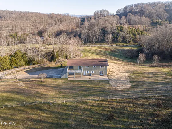 $999,000 | 27363 Fudge Road, Meadowview, VA 24361