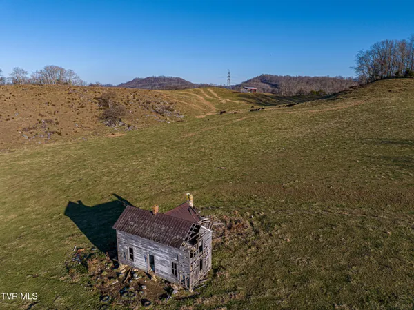 $999,000 | 27363 Fudge Road, Meadowview, VA 24361