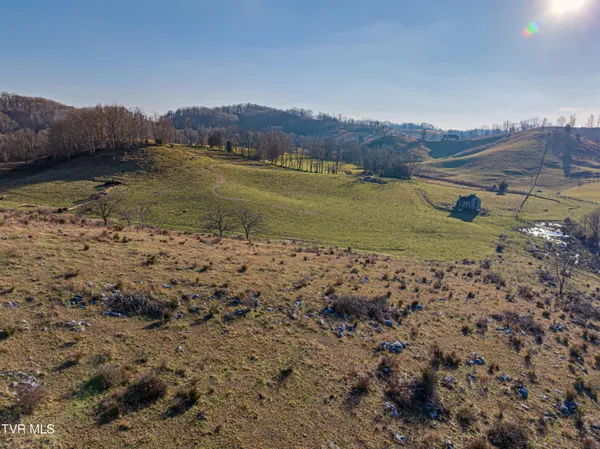 $999,000 | 27363 Fudge Road, Meadowview, VA 24361