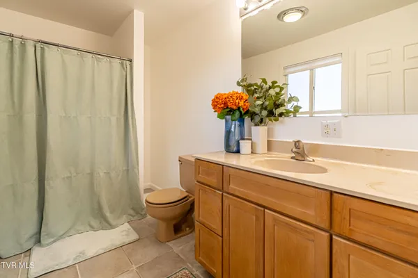 $999,000 | 27363 Fudge Road, Meadowview, VA 24361