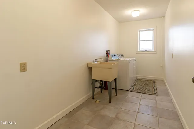 $1,200,000 | 27363 Fudge Road, Meadowview, VA 24361