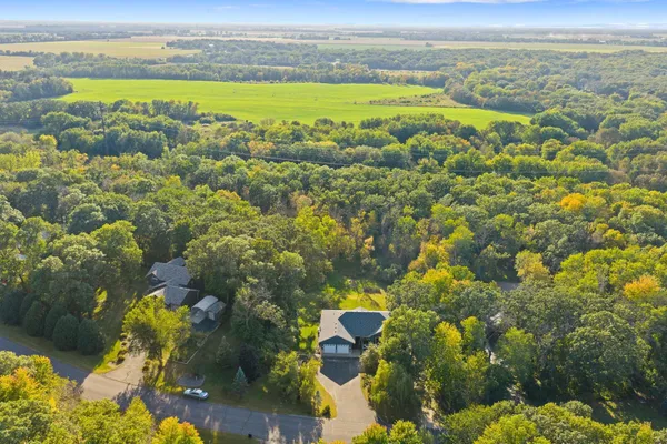 $700,000 | 9336 131st Avenue Southeast, Becker, MN 55308