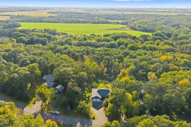 $700,000 | 9336 131st Avenue Southeast, Becker, MN 55308