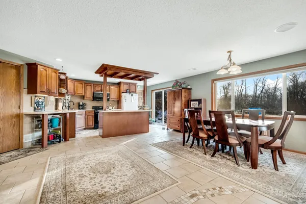 $700,000 | 9336 131st Avenue Southeast, Becker, MN 55308