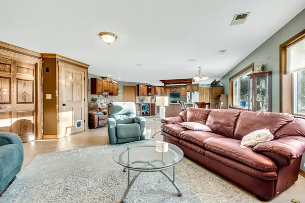 $700,000 | 9336 131st Avenue Southeast, Becker, MN 55308