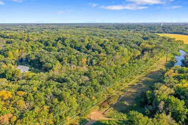 $700,000 | 9336 131st Avenue Southeast, Becker, MN 55308