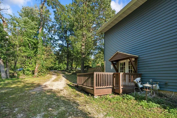 $700,000 | 9336 131st Avenue Southeast, Becker, MN 55308
