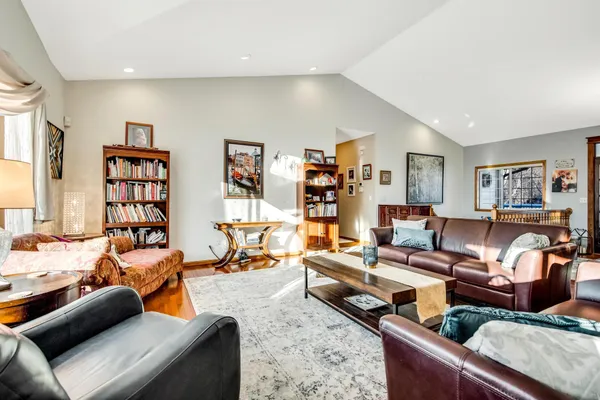 $700,000 | 9336 131st Avenue Southeast, Becker, MN 55308