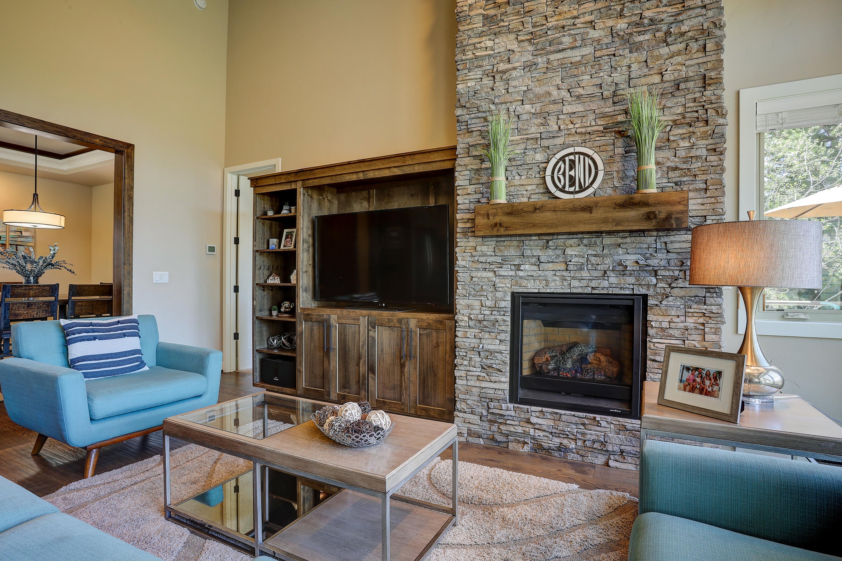 19574 Painted Ridge Loop, Unit 16 Bend, OR 97702 - Photo 6 of 43 Stone fireplace