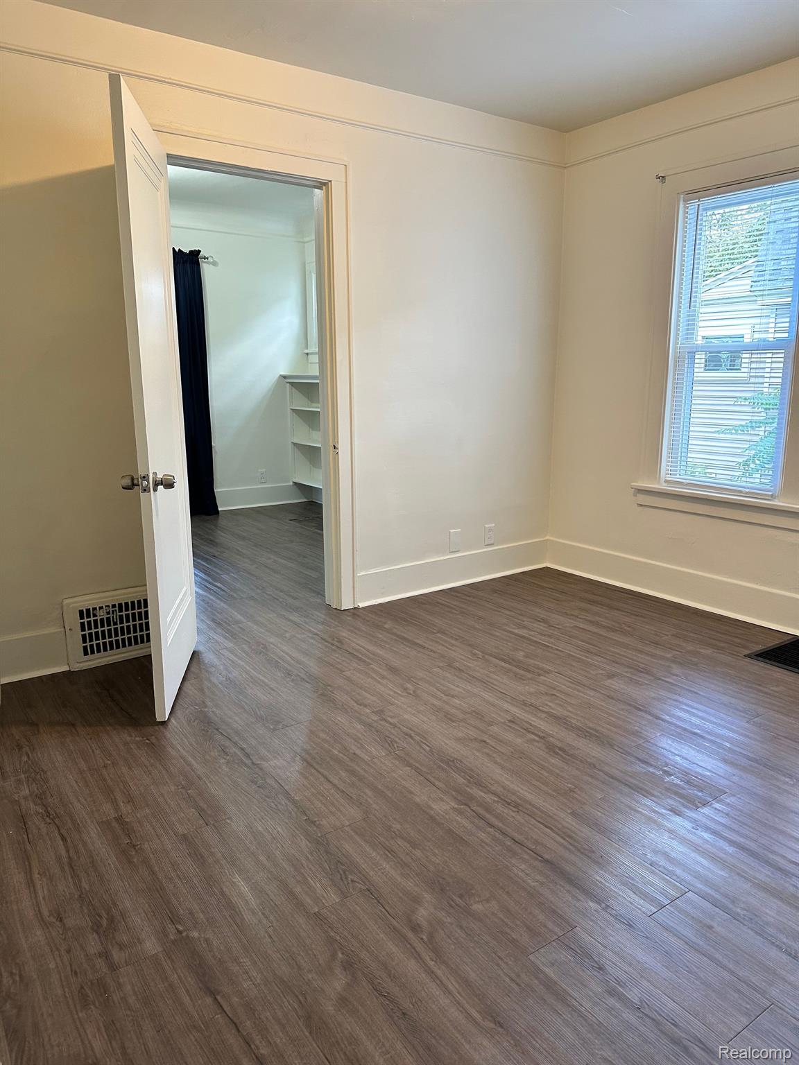 848 Perry Street Flint, MI 48504 - Photo 23 of 47 Gallery Image 23