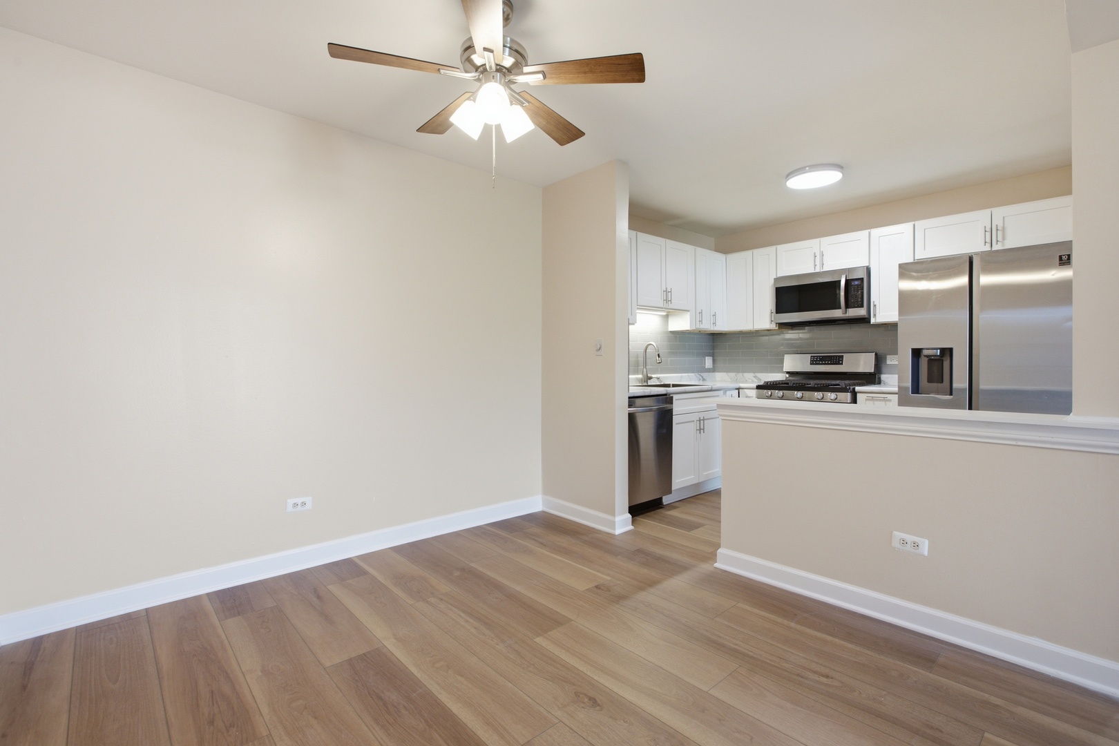 3511 Central Road, Unit 302 Glenview, IL 60025 - Photo 10 of 21
