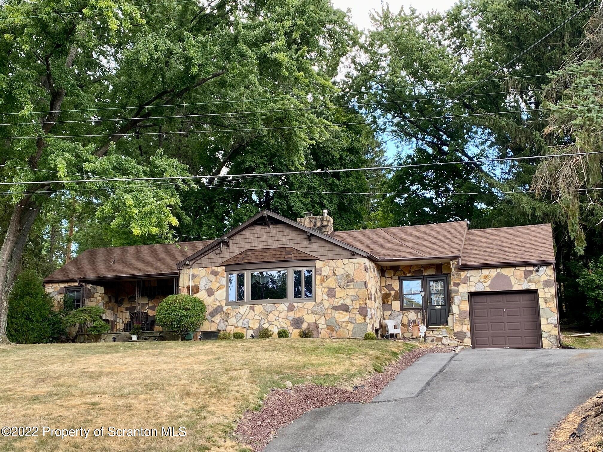 420 South Abington Road Clarks Green, PA 18411 - Photo 3 of 49