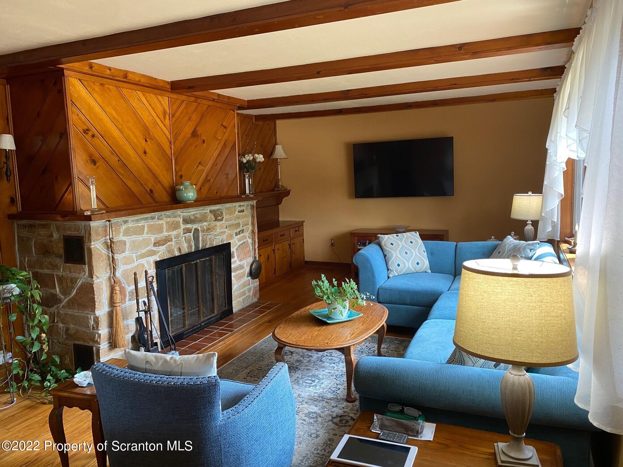 420 South Abington Road Clarks Green, PA 18411 - Photo 9 of 49