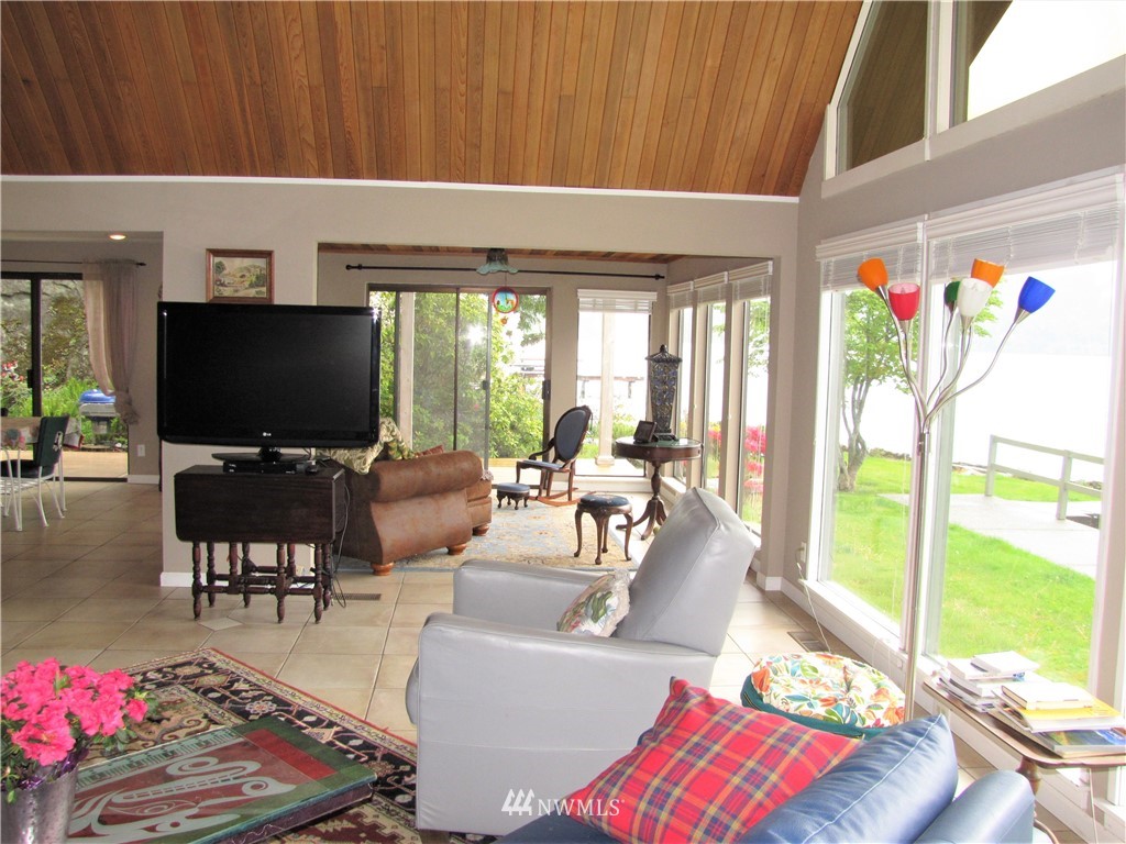 2569 East Beach Road Port Angeles, WA 98363 - Photo 5 of 25 Gallery Image 5