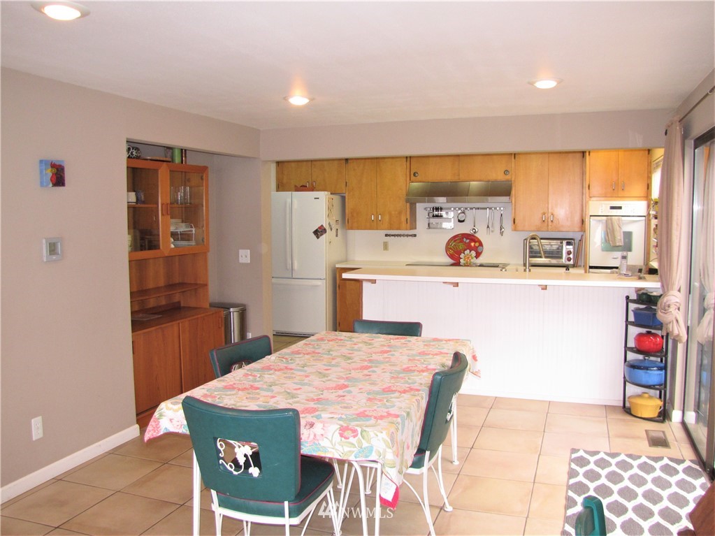 2569 East Beach Road Port Angeles, WA 98363 - Photo 7 of 25 Gallery Image 7