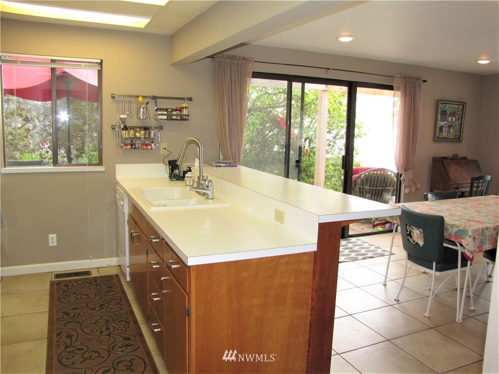 2569 East Beach Road Port Angeles, WA 98363 - Photo 8 of 25 Gallery Image 8