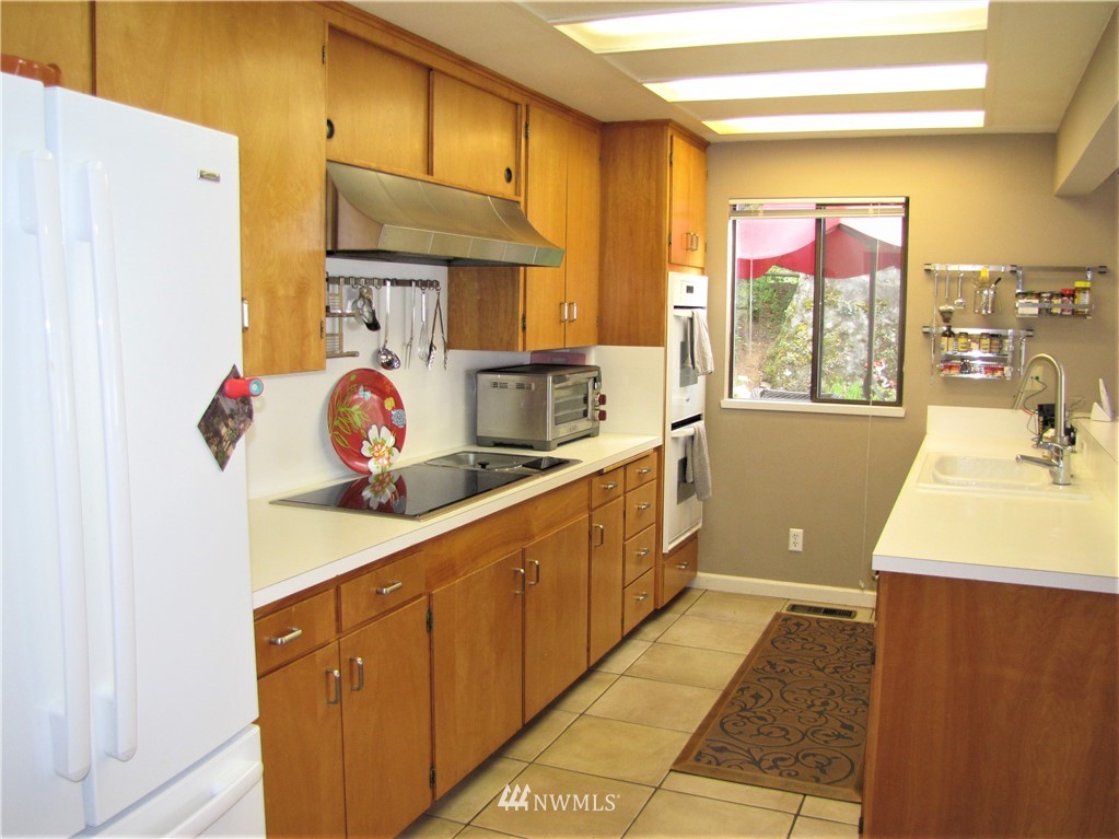 2569 East Beach Road Port Angeles, WA 98363 - Photo 9 of 25 Gallery Image 9