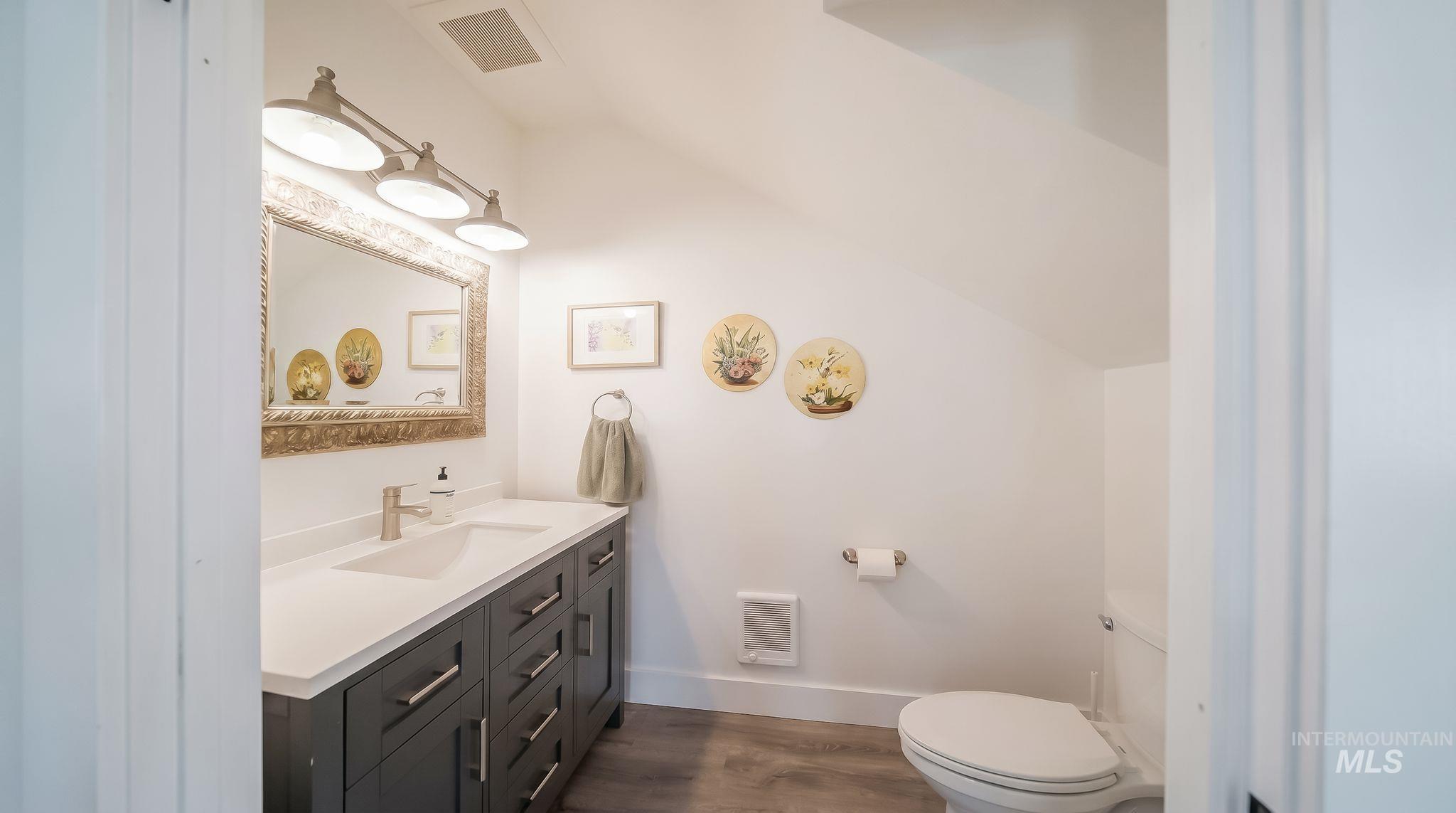 4935 Lenville Road Moscow, ID 83843 - Photo 10 of 49 Bathroom
