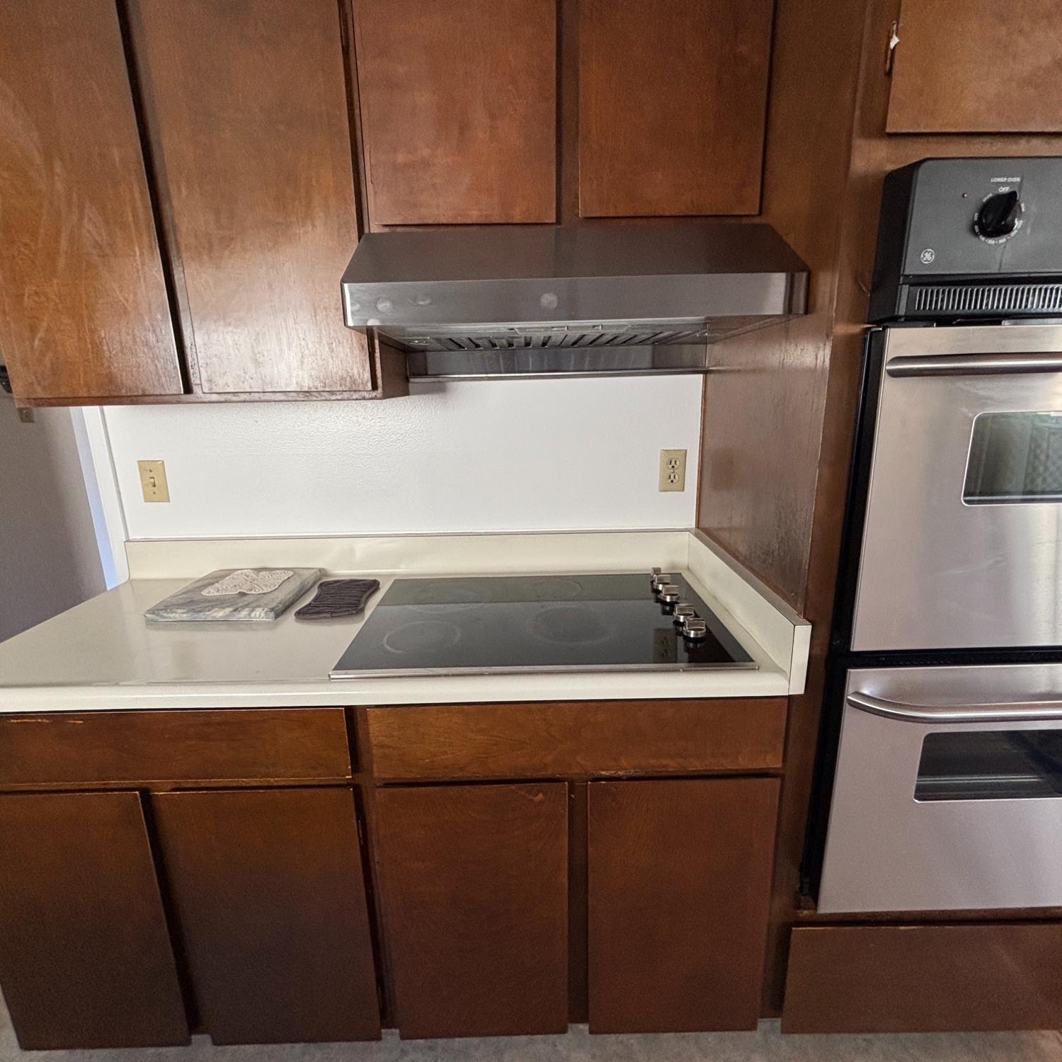 564 Spruce Street Berkeley, CA 94707 - Photo 7 of 27