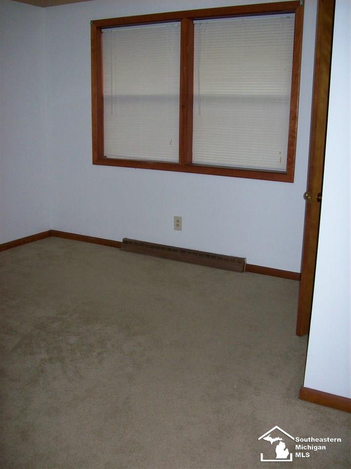 3910 West Dunbar Road Monroe, MI 48161 - Photo 10 of 17 31370426-9.JPG